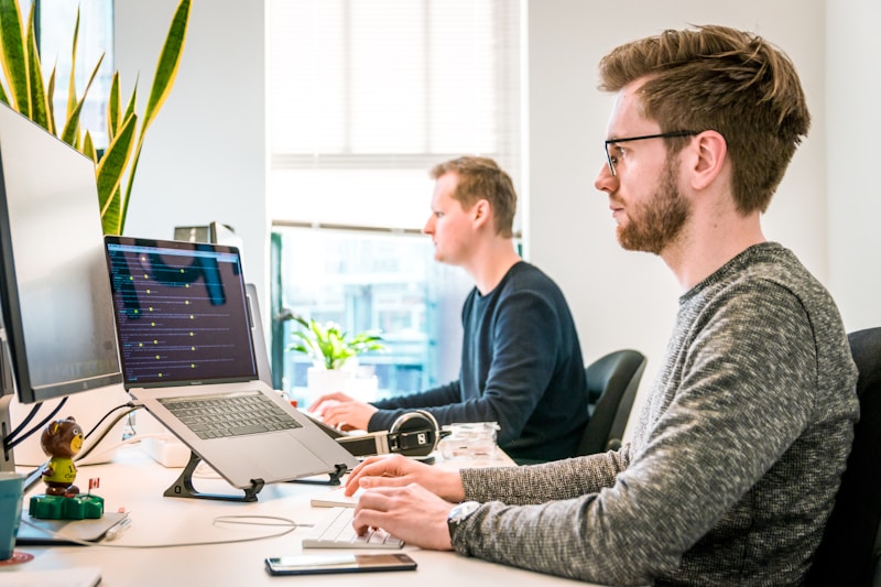 8 AI Communication Strategies for Customer Service Pros in 2026
