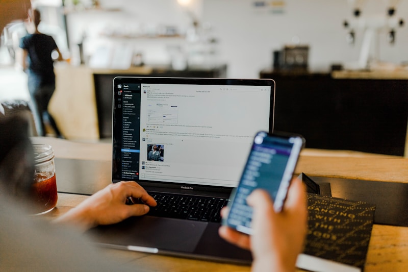 7 AI Email Management Tips for Administrative Assistants in 2026